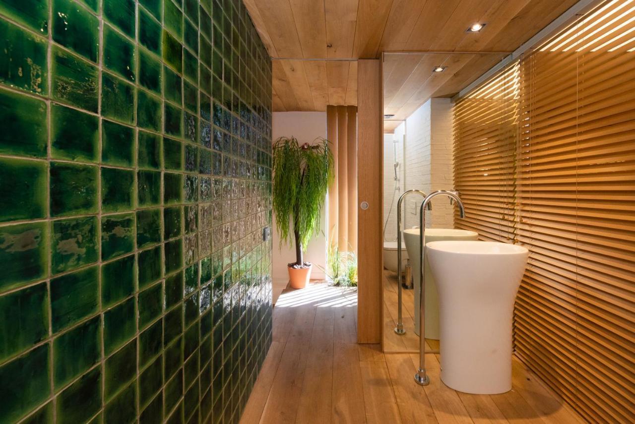 Petit Luxe Loft Apartment Terrassa Ngoại thất bức ảnh