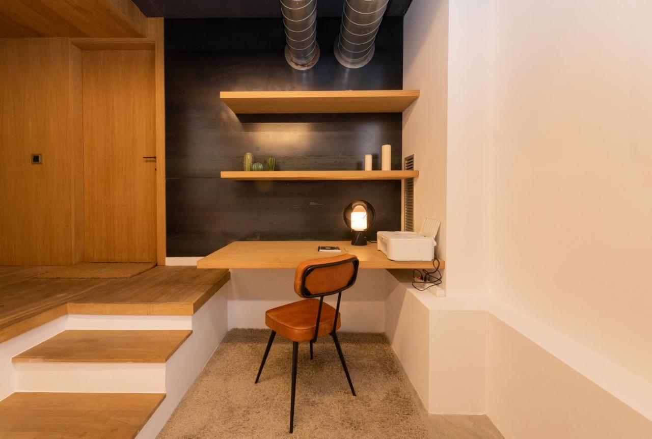 Petit Luxe Loft Apartment Terrassa Ngoại thất bức ảnh